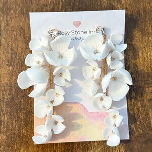 NWT 3D Floral Drop/Chandelier Earrings